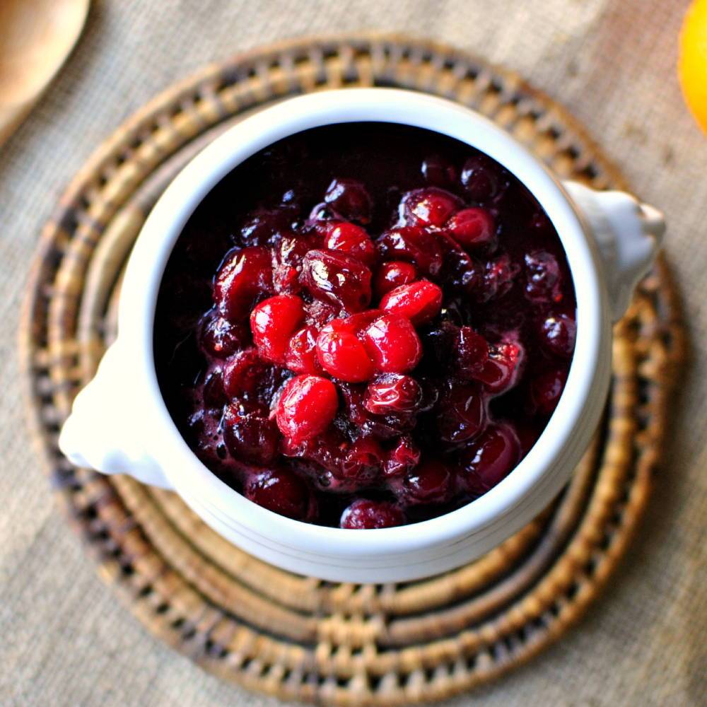 Low-Carb Sugar-Free Cranberry Sauce With Liposomal Vitamin C