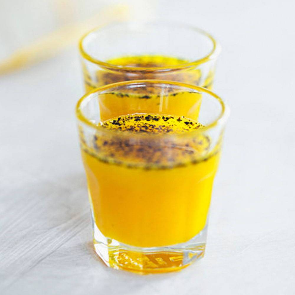 Homemade Ginger and Turmeric Collagen Infusion