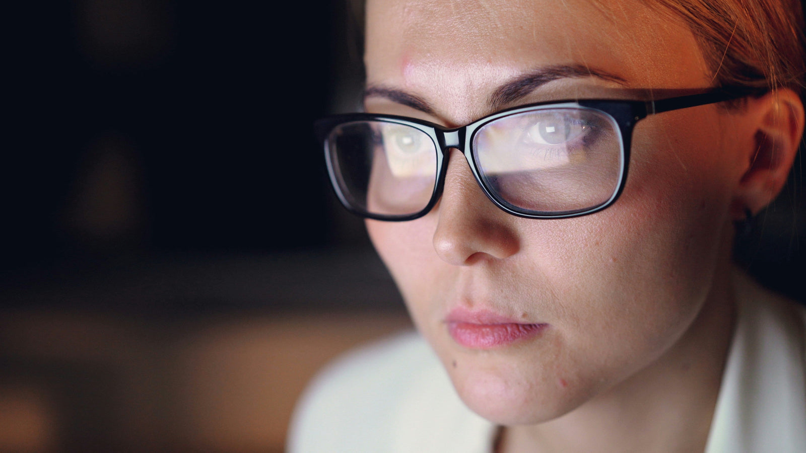 Screen Time Is Aging Your Eyes: What Lutein and Zeaxanthin Actually Do